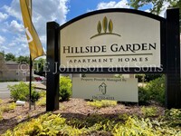Building Photo - Downtown Living at an Affordable Price!