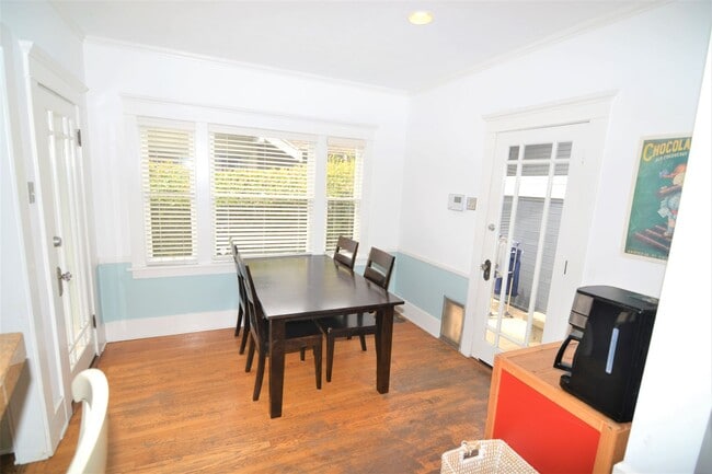 Building Photo - Beautiful Belmont Heights Home with Huge B...