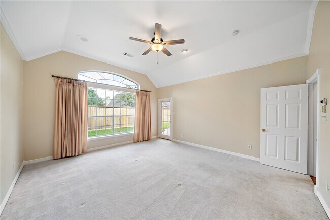 Building Photo - 13811 Muirfield Village Dr