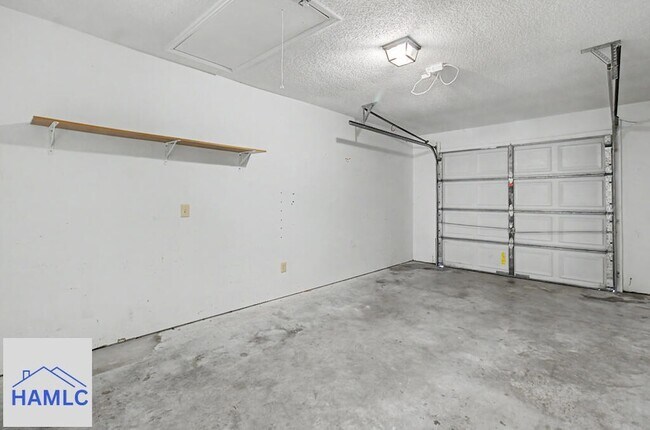 Building Photo - 340 McCumber Dr