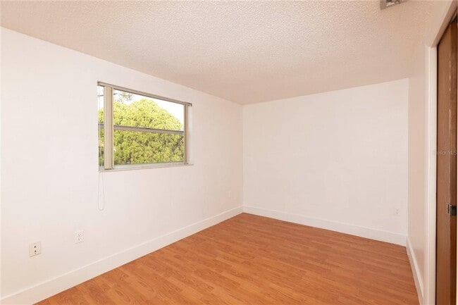 Building Photo - 6436 Baldwyn Ave
