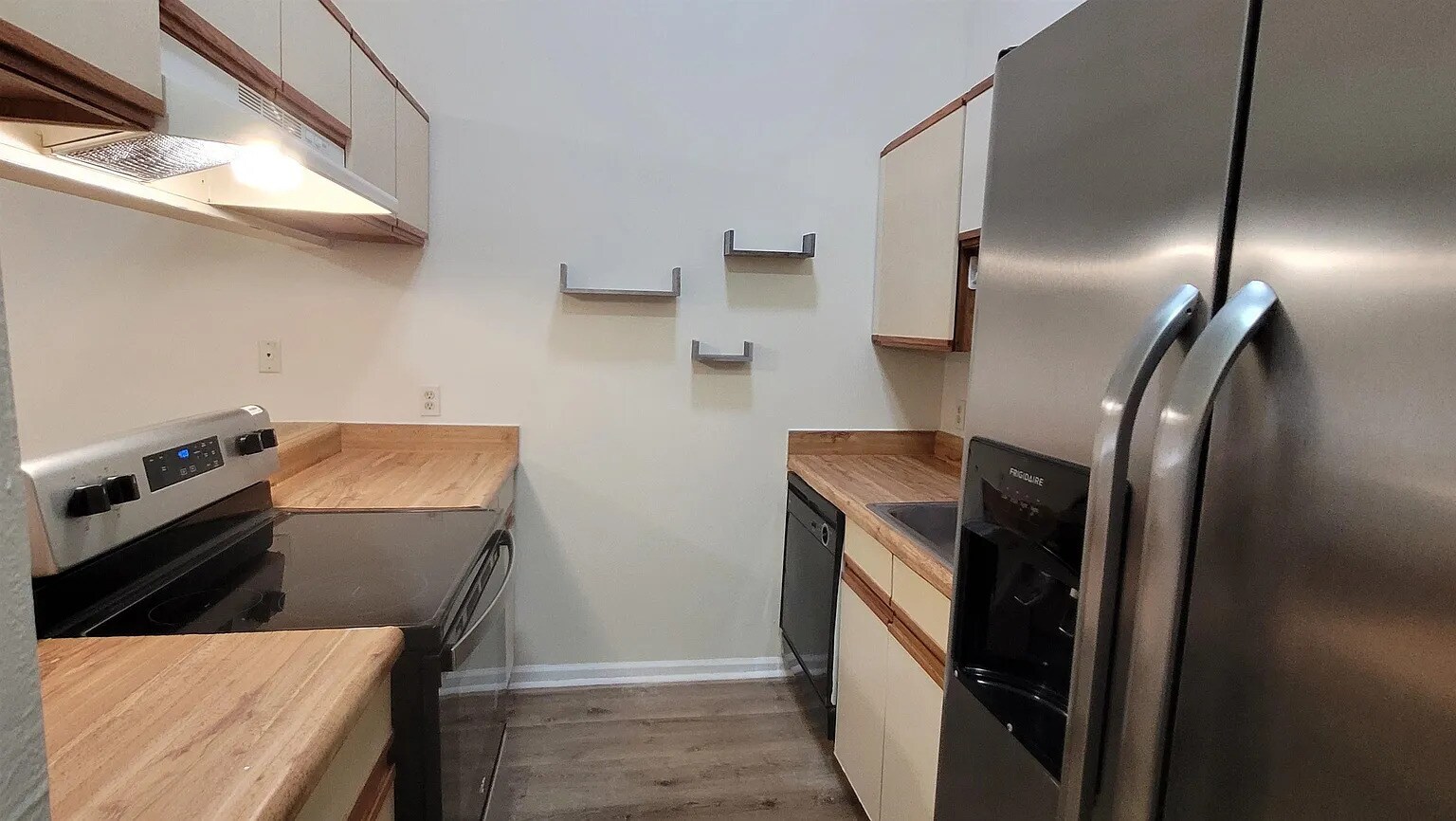 Building Photo - 2311 Sandpiper St