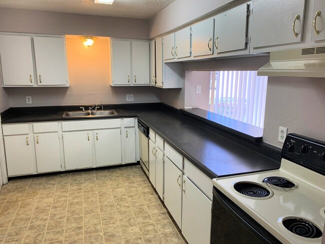 Building Photo - 326 Guilbeau Rd