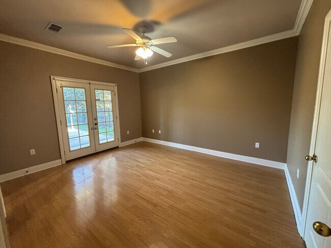 Building Photo - 14318 Parkmeadow Dr.