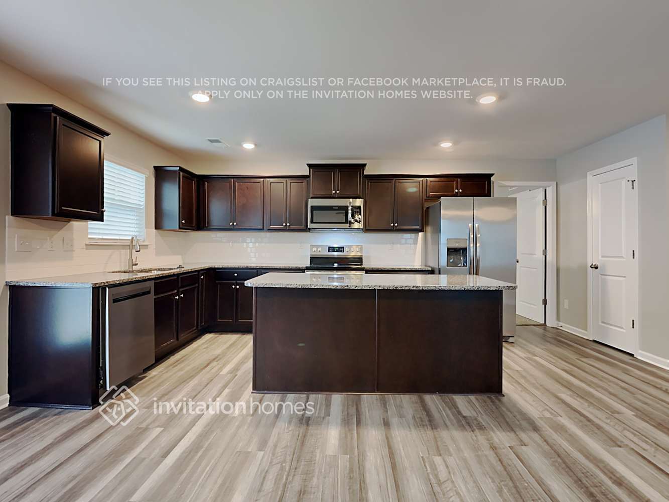 Building Photo - 1721 Autumn Creek Ln