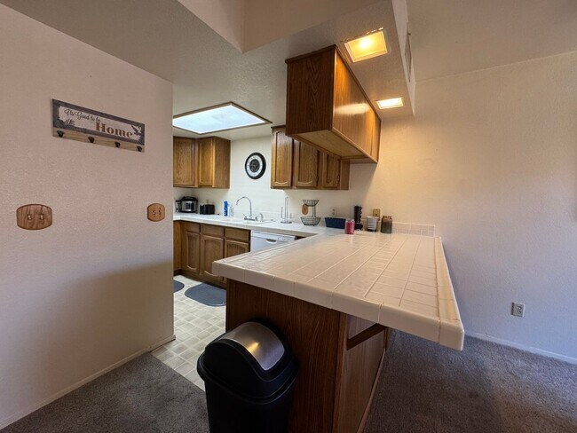 Building Photo - 2BR 2 BA Furnished  Condo across from Colorado Rivergated entry