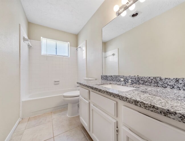Building Photo - 7962 Southmeadow Dr