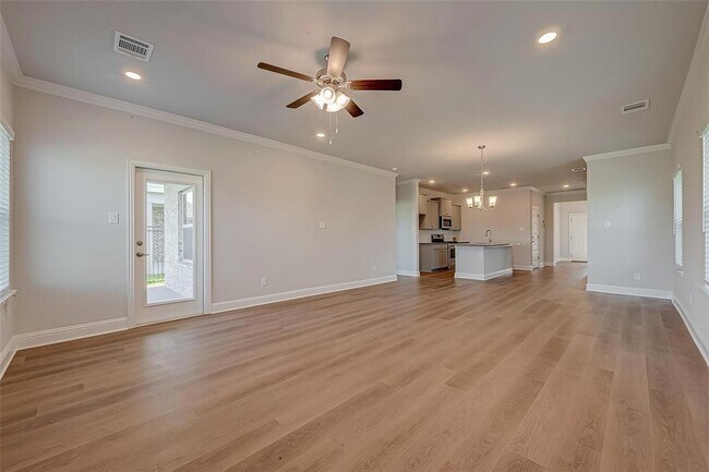 Building Photo - 429 Aurora Creek Ln