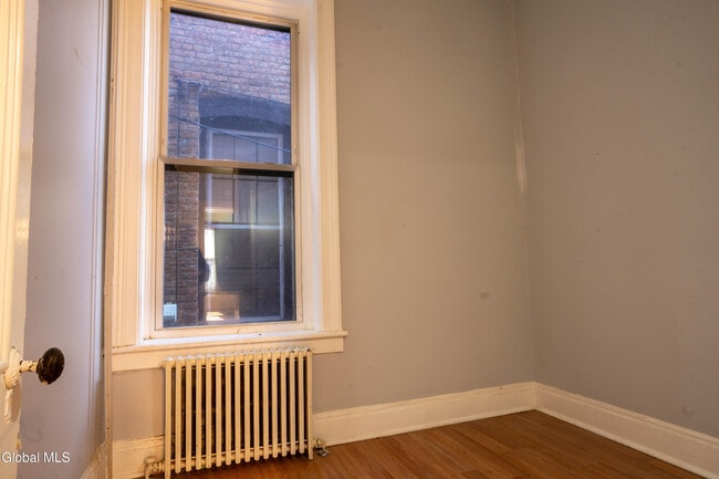 Building Photo - 546 5th Ave