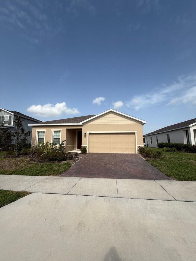 Primary Photo - Beautiful 3BR/3BA Home in Creekside