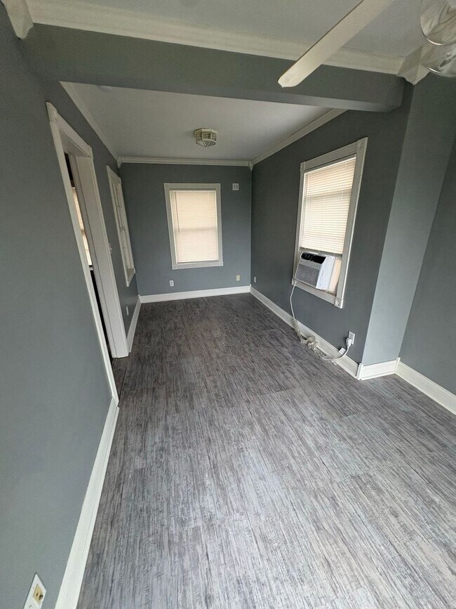 Building Photo - Coming Soon: 3BR Home with Bonus Space & Quick Highway Access