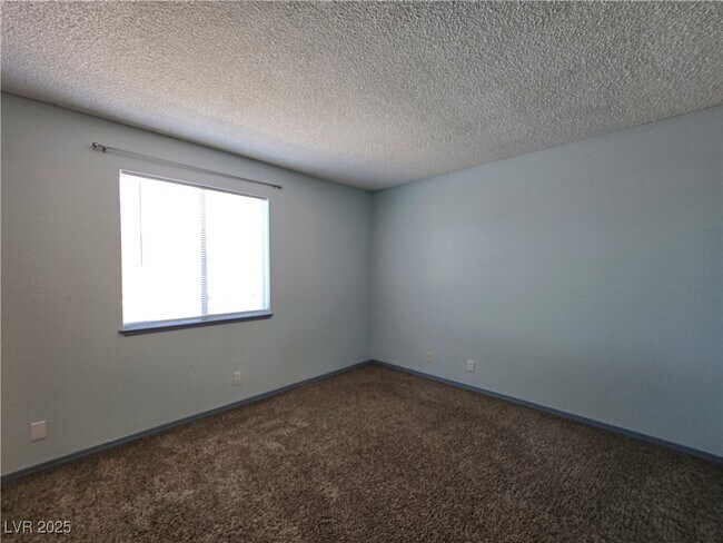 Building Photo - 3720 Snorkel Cir