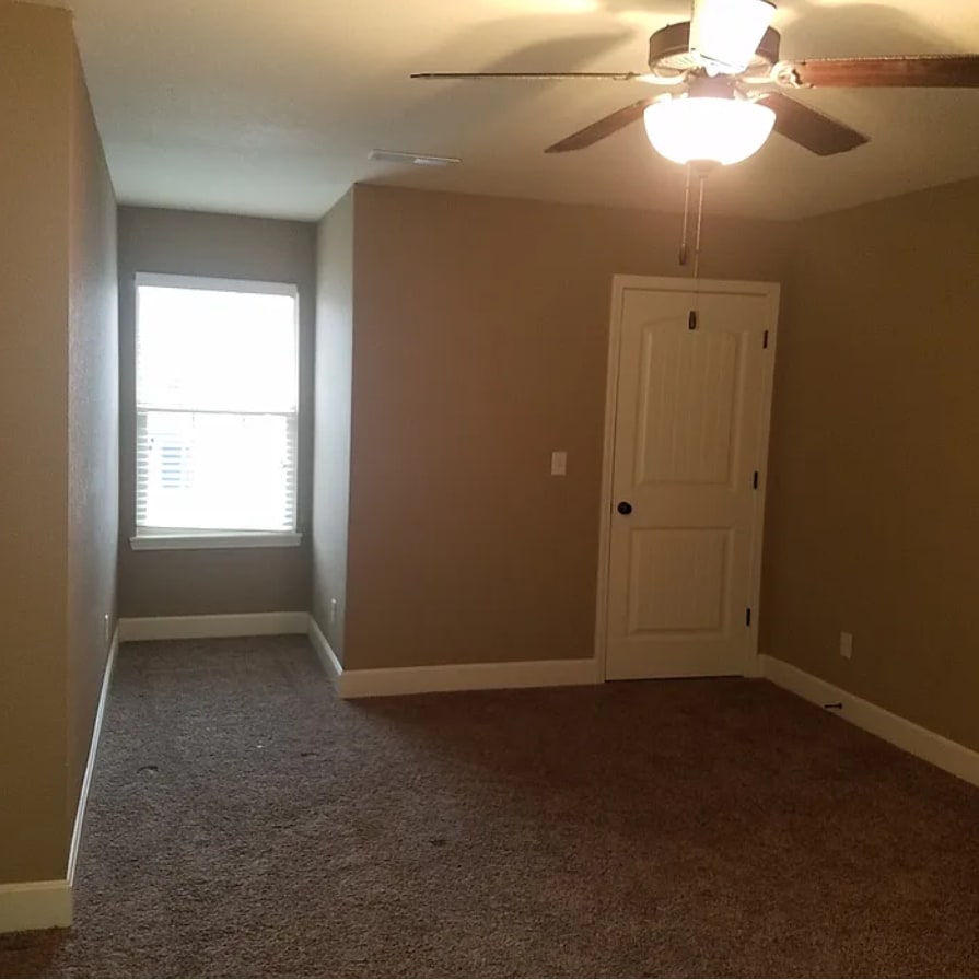 Building Photo - 2176 SW Timbertrace Ln