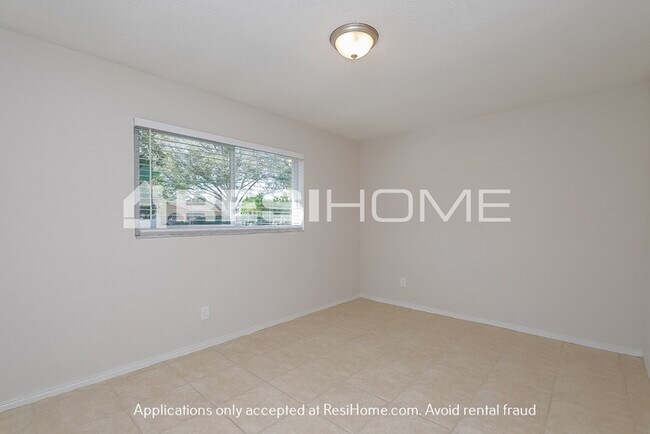 Building Photo - HOME FOR RENT!!