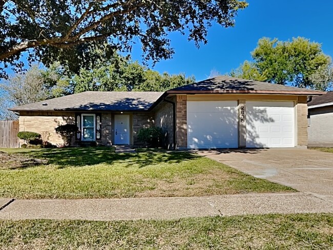 Primary Photo - 2855 Pilgrims Point Dr