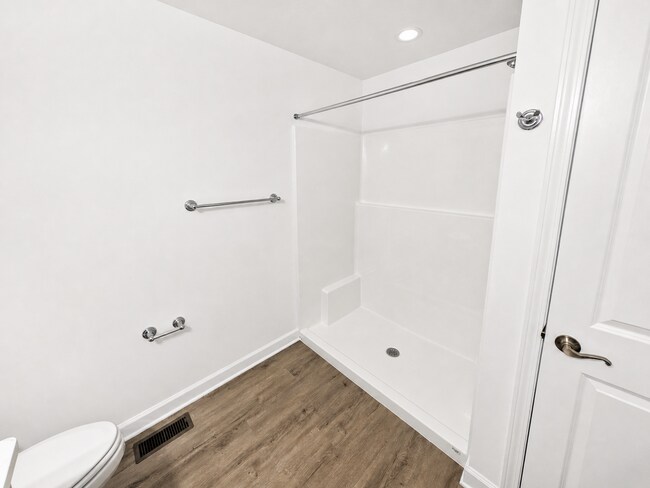 Building Photo - Modern Blacksburg Townhome with Garage, Balcony, Internet & Water Included with the Rent