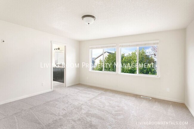 Building Photo - 10108 NE 139th Ave