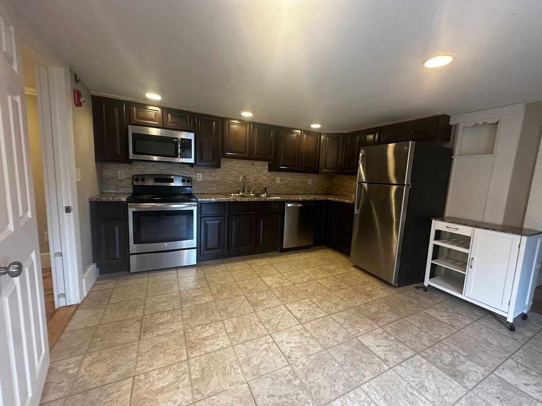 Building Photo - 398 Bridgton Rd