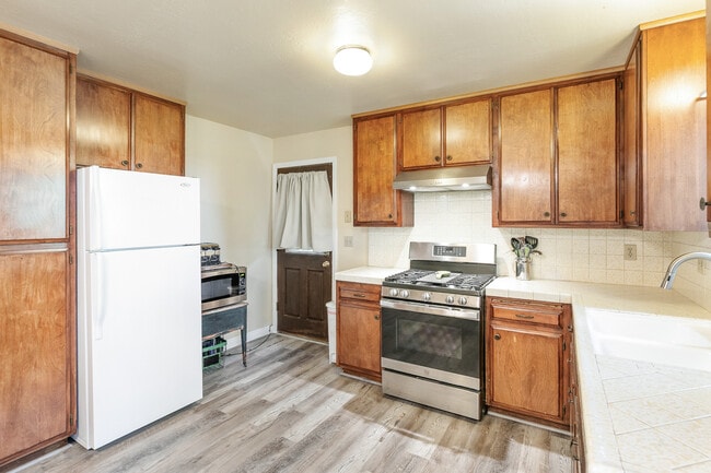 Building Photo - 28434 Altamont Ct