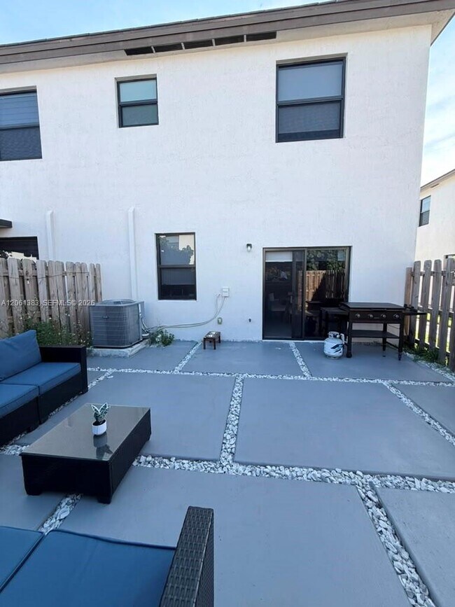 Building Photo - 23071 SW 131st Ave