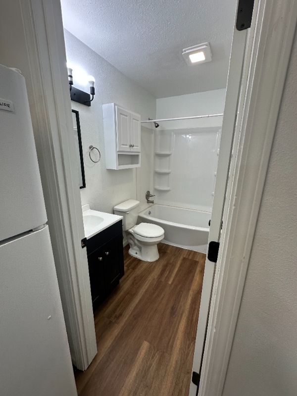 Building Photo - 581 E Mulchatna Dr