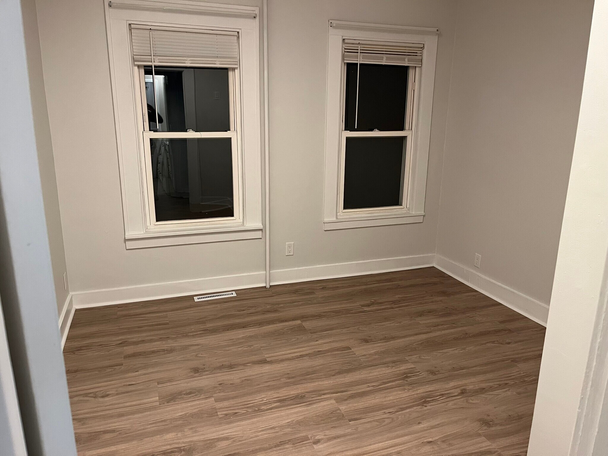 Bedroom - 349 Mohawk Ave