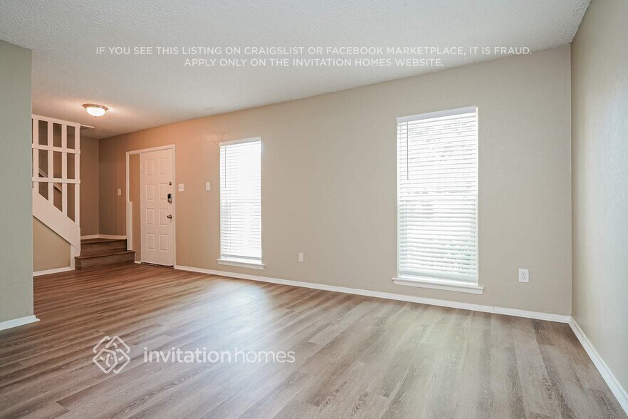 Building Photo - 3921 Willow Run Dr