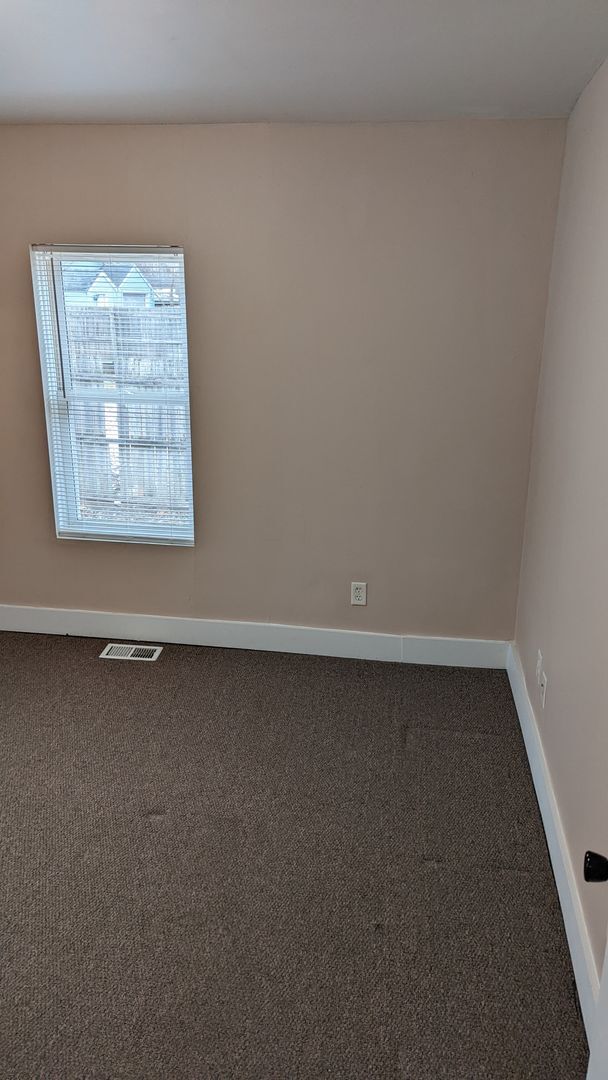 Building Photo - Spacious 2-Bedroom Home Available NOW!
