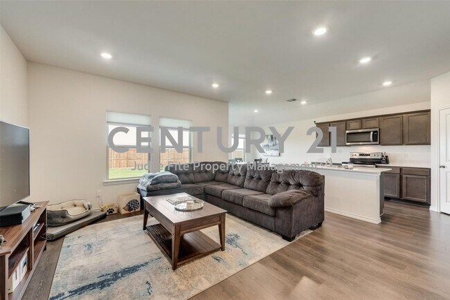 Building Photo - Stunning 3/2/2 in Community ISD For Rent!