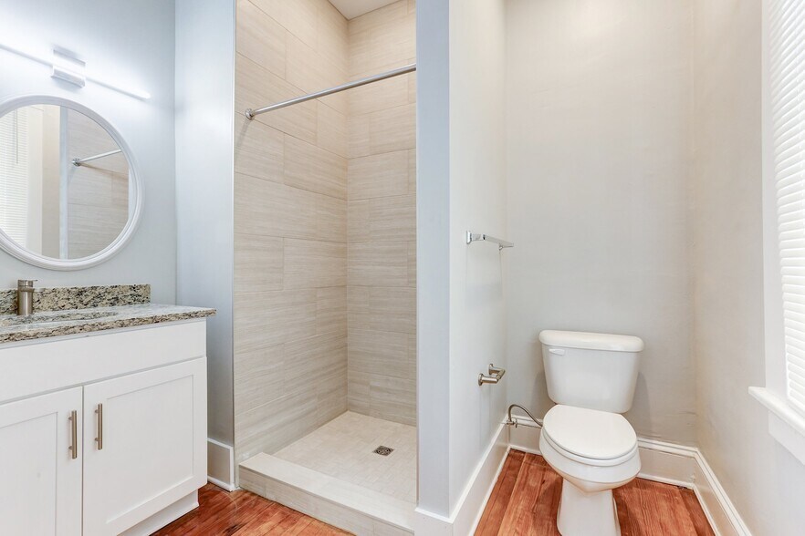 Building Photo - 421 Chimborazo Blvd