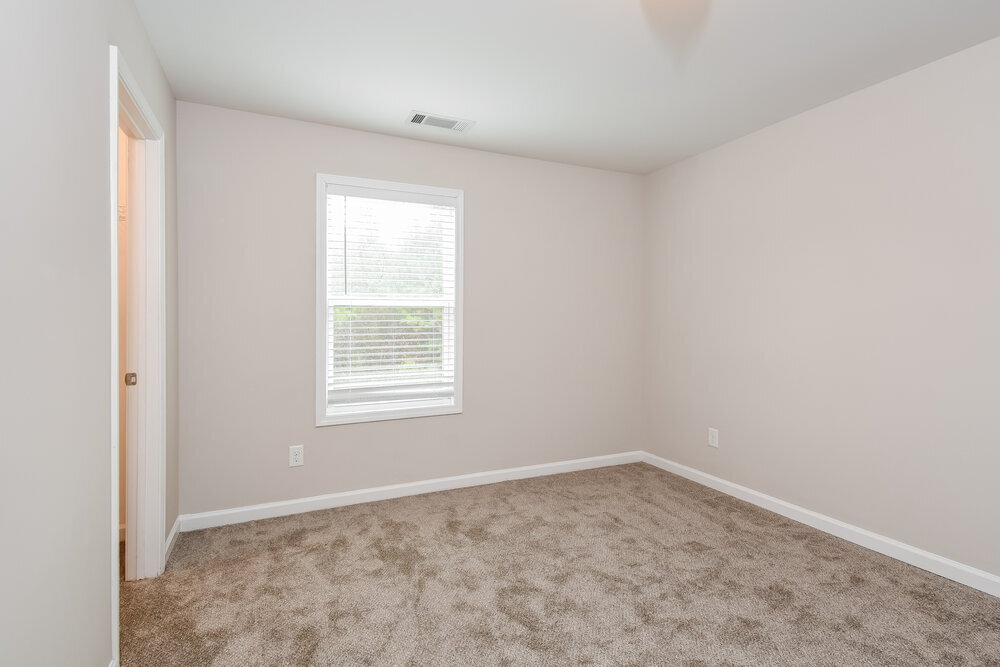 Building Photo - 19 Castlemoor Loop