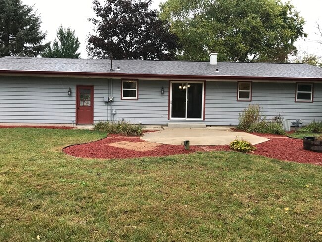 Building Photo - 412 Colby Ct