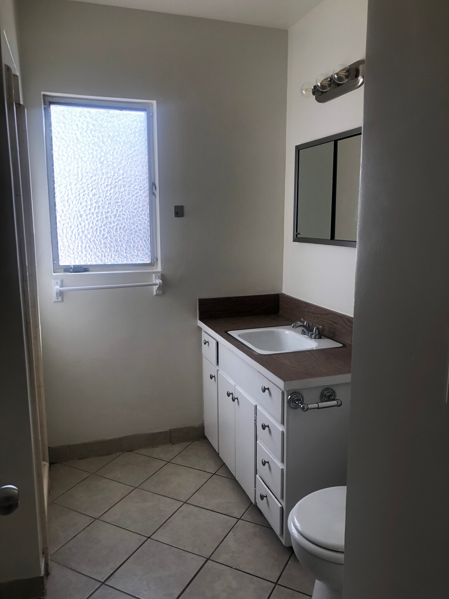 Building Photo - 514 Gramercy S Pl