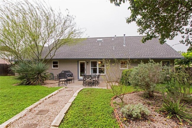 Building Photo - 2013 Northridge Dr