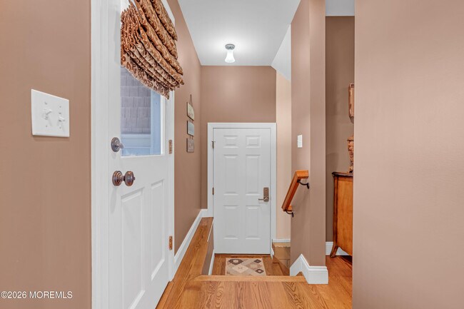 Building Photo - 11 Luppatatong Ave