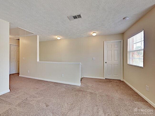 Building Photo - 1009 Harmony Ln