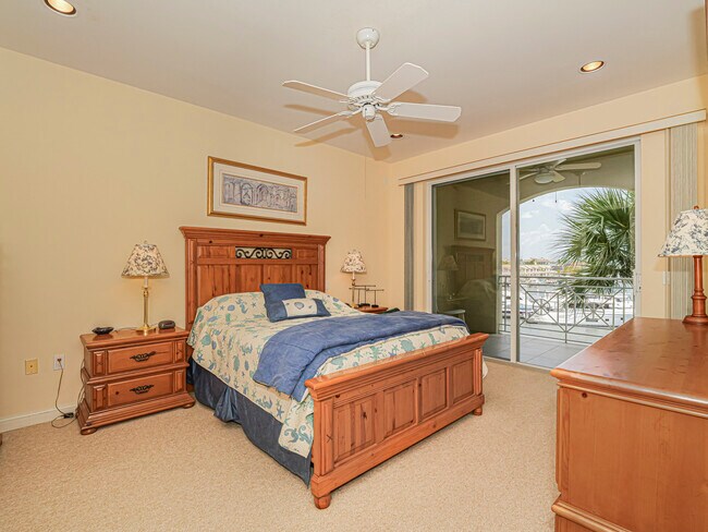 Building Photo - 5225 E Harbor Village Dr