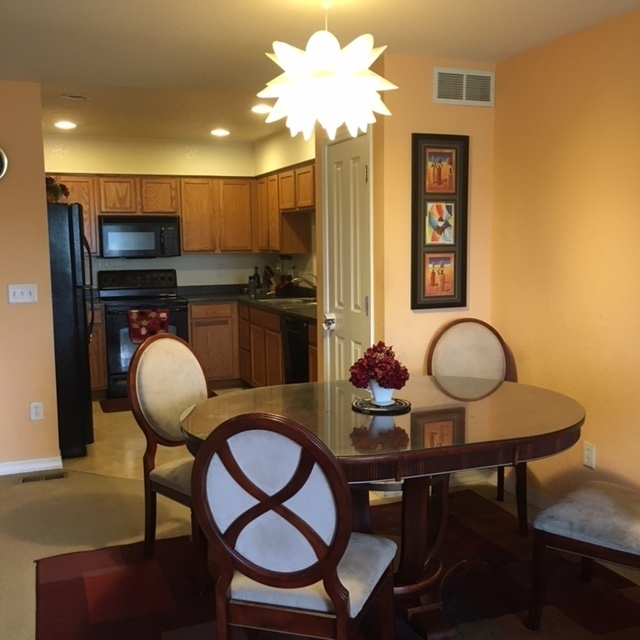 Building Photo - Wonderful 3 Bed, 2 Bath Condo in Longmont