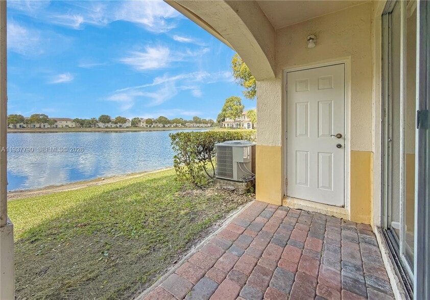 Building Photo - 2830 SW 83rd Ter