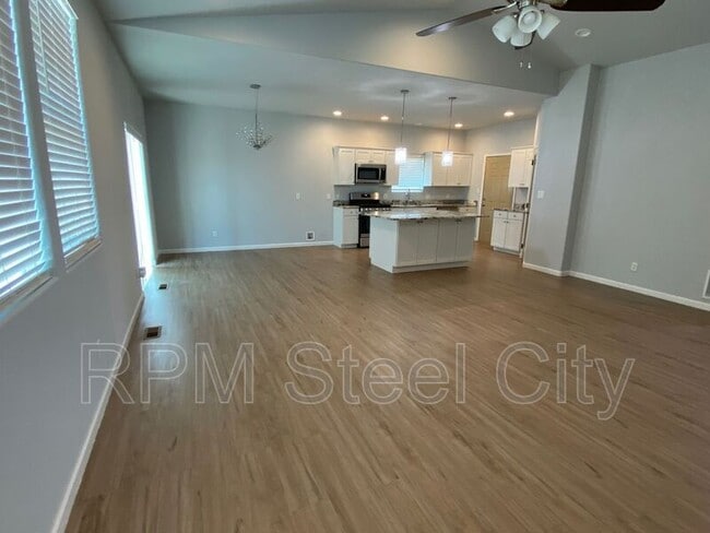 Building Photo - 5514 Mark Twain Ln