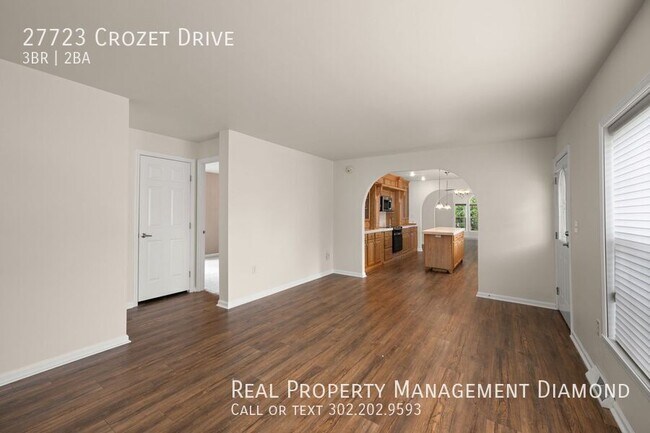 Building Photo - 27723 Crozet Dr