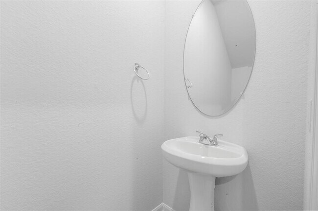 Building Photo - 10795 Sora Dr