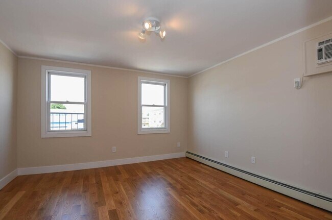 Building Photo - 494 Avenue C