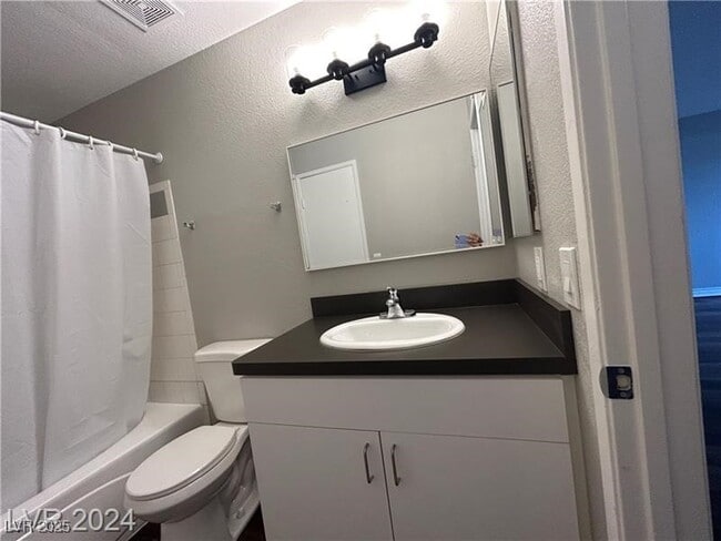 Building Photo - 3151 N Soaring Gulls Dr