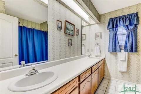 Building Photo - 406 Miner Dr