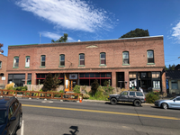 Building Photo - 216 E Jewett Blvd