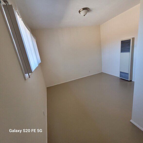 Bedroom - 935 Freeman Ave