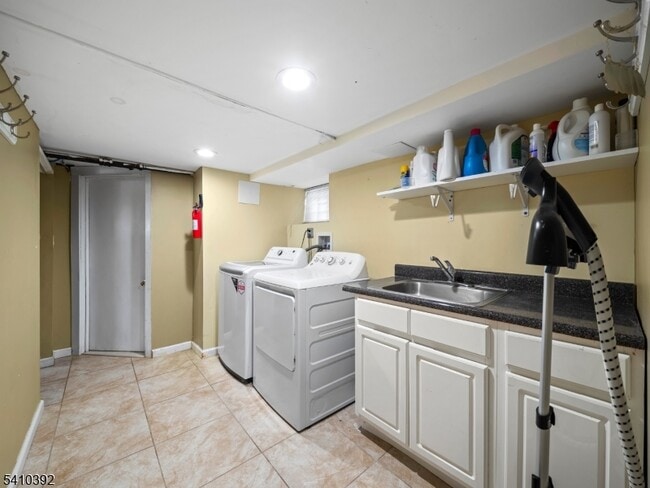 Building Photo - 714 Irvington Ave