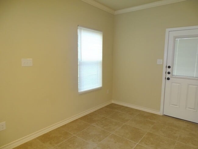Building Photo - 13911 Annas Way #101, San Antonio, TX. 78233