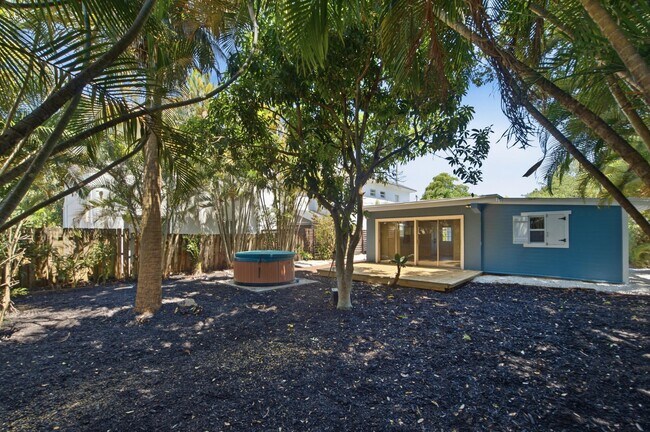Building Photo - 854 SW 11th St